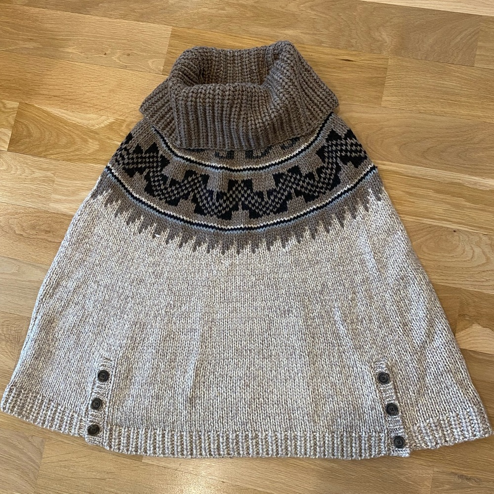 American Eagle Outfitters Poncho